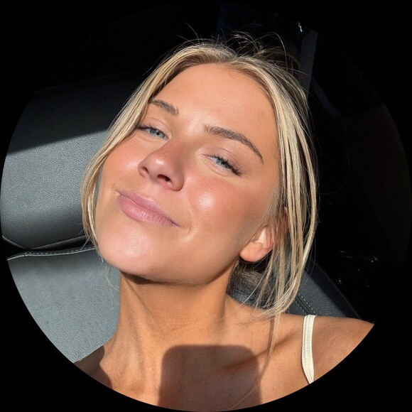 sarah_debois